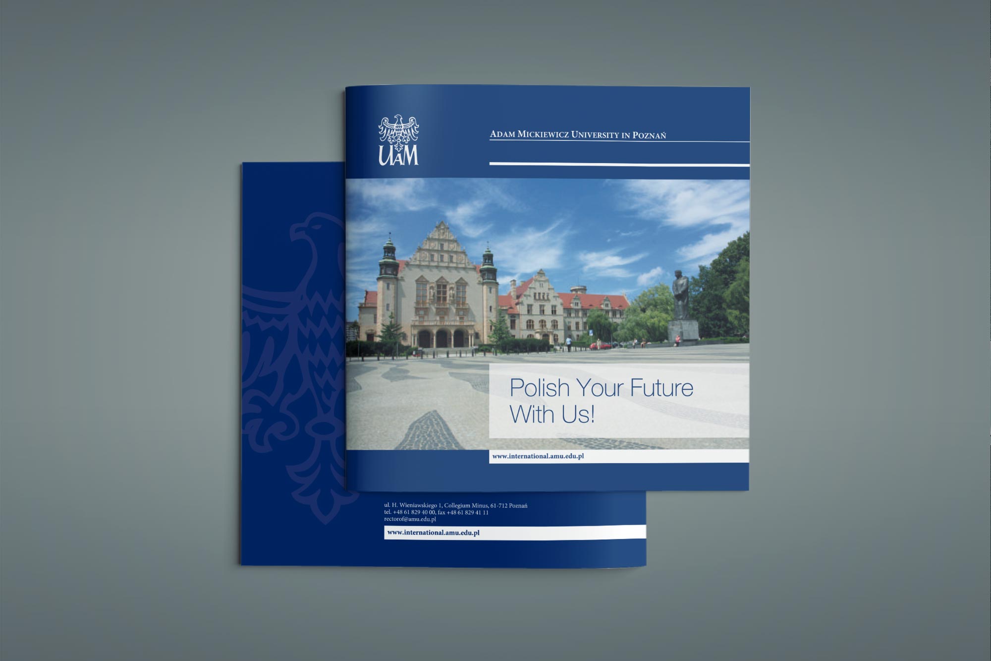 UAM folder - front cover, flat lay
